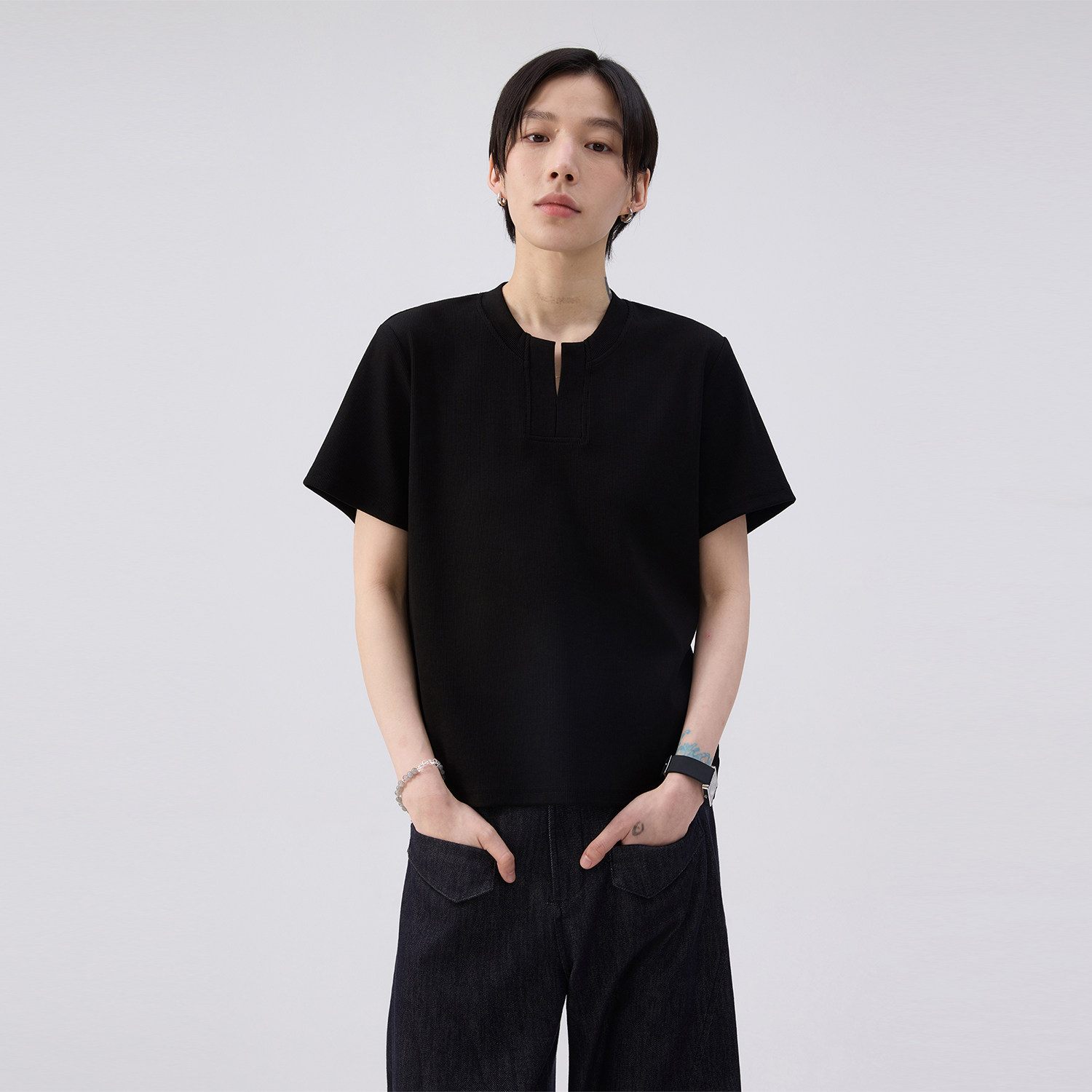 sameuoo散养文化「甜茶」正肩短袖t恤女夏季V领中性风短款上衣图片