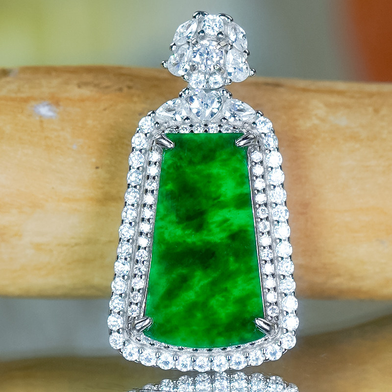 天然翡翠A货镶嵌精致扇形设计冰辣绿龙石翡翠无事牌单吊坠