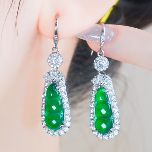 天然翡翠A货银镶嵌满绿精致豪镶爱心扣头福豆翡翠耳环耳钩