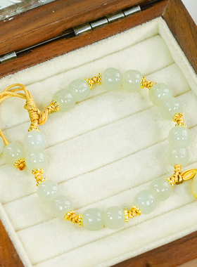 天然和田玉手串晴水圆珠兔子手绳