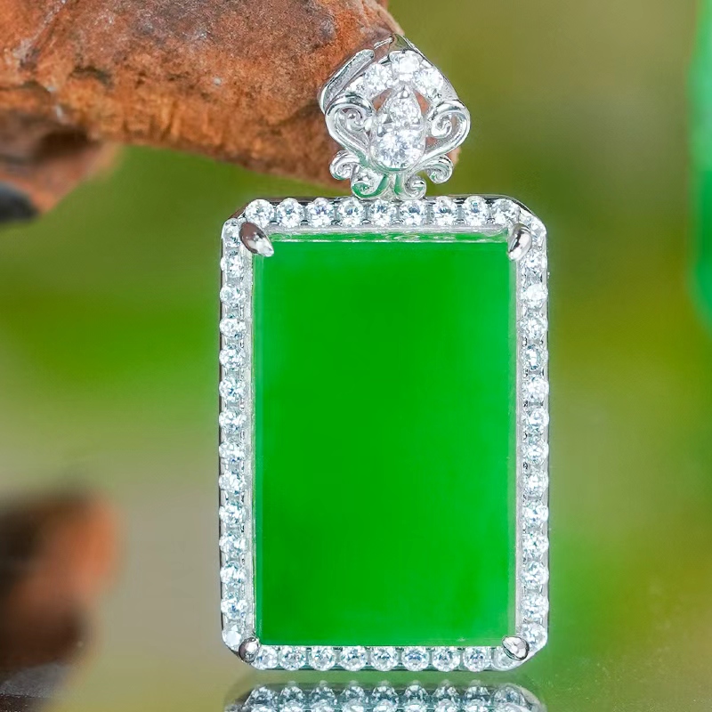 天然和田玉银镶嵌气质百搭精致祥云设计碧玉无事牌玉吊坠