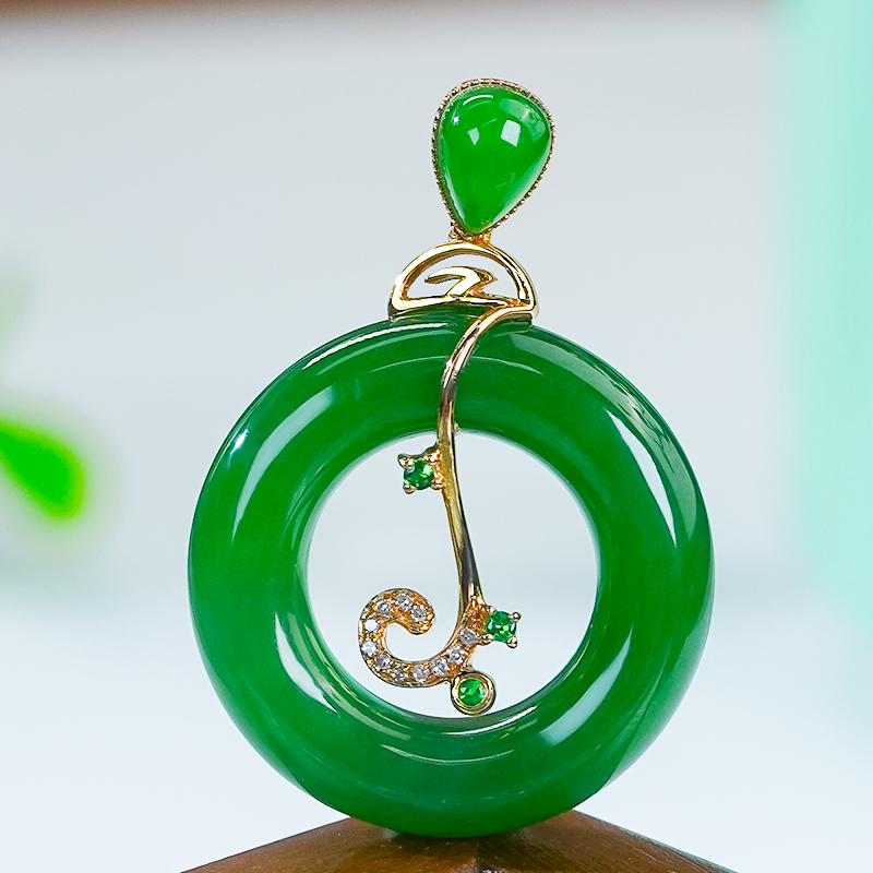 18k金镶嵌天然和田玉吊坠碧玉甜甜圈玉坠水滴扣头玫瑰金色