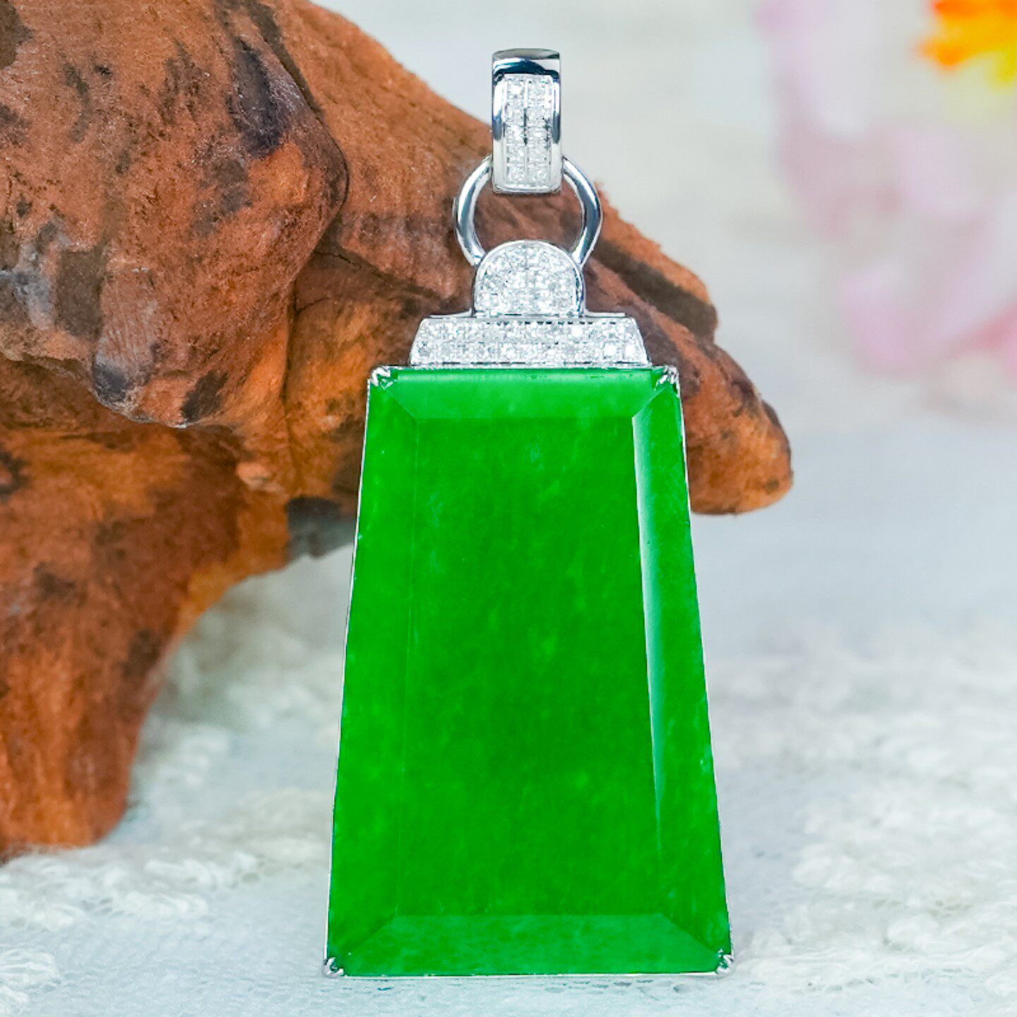 18K金镶玉翡翠吊坠天然a货简镶满绿龙石无事牌玉坠（大号）