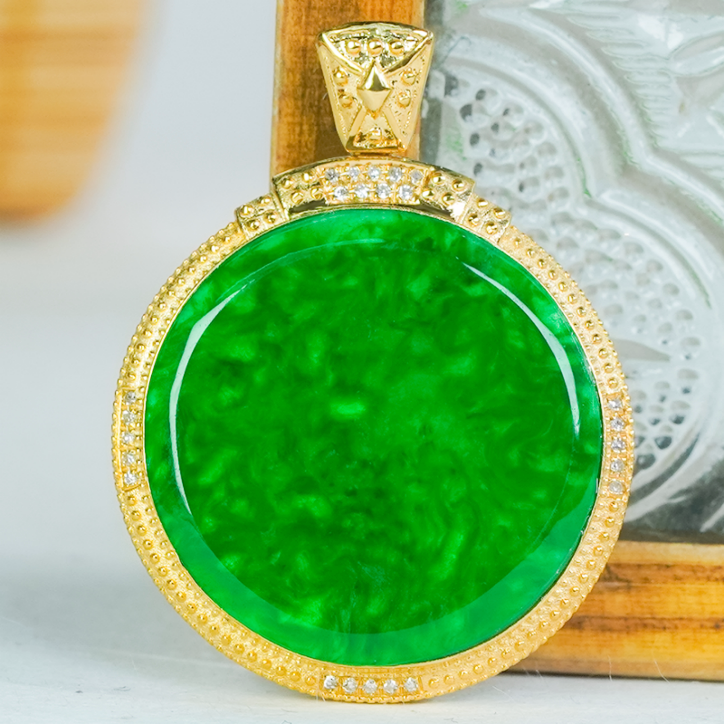 18K金镶玉吊坠天然翡翠饰品A货经典满绿龙石翡翠绿圆牌玉坠