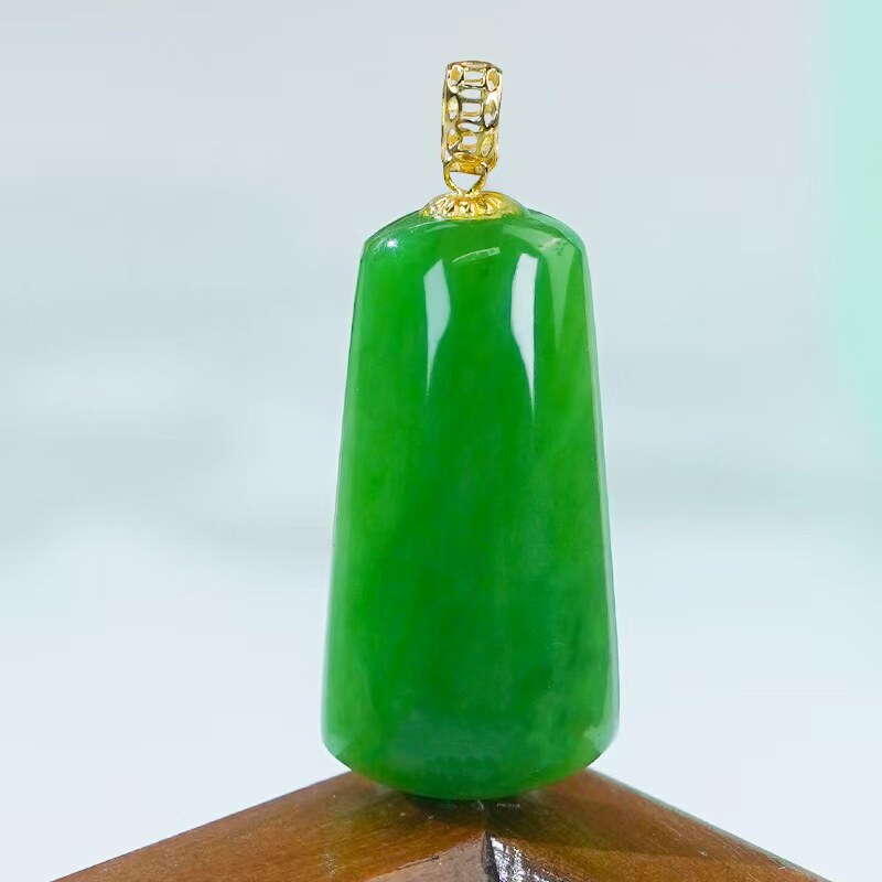 18k金镶嵌天然和田玉无事牌吊坠时尚简约碧玉梯形玉坠(小号)