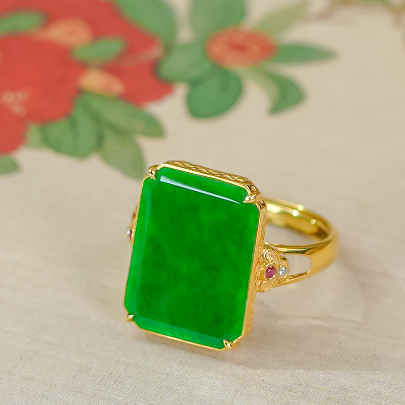 洛丽亚天然翡翠A货满绿阳绿戒指