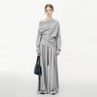 SURE ENOUGH春季新品松弛感廓形慵懒休闲宽松斜肩上衣+裤子套装女