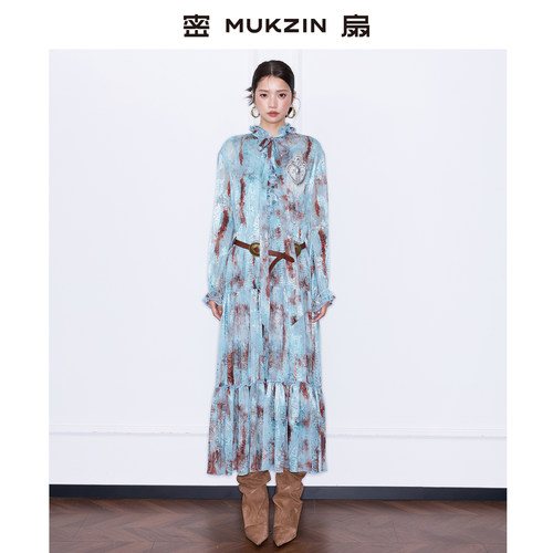 新中式喇叭长袖连衣裙