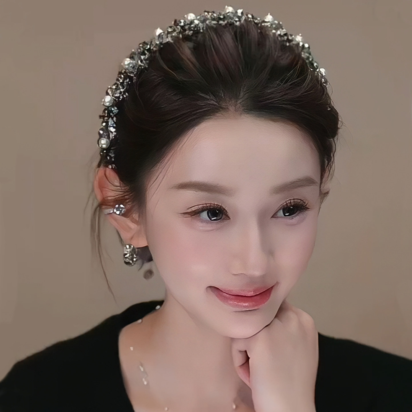 小香风轻奢高级感满钻发箍女款图片