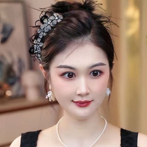 精致满钻花朵蝴蝶结抓夹女