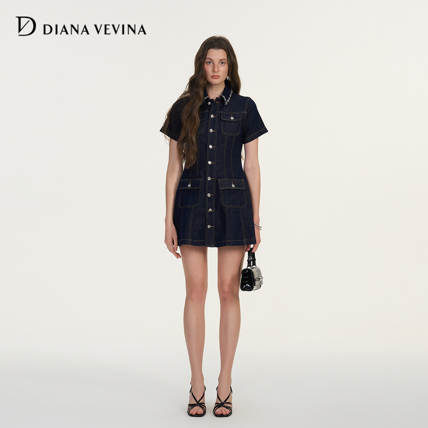 DIANAVEVINA2026夏季新款钉钻深蓝工装修身休闲女短袖牛仔连衣裙