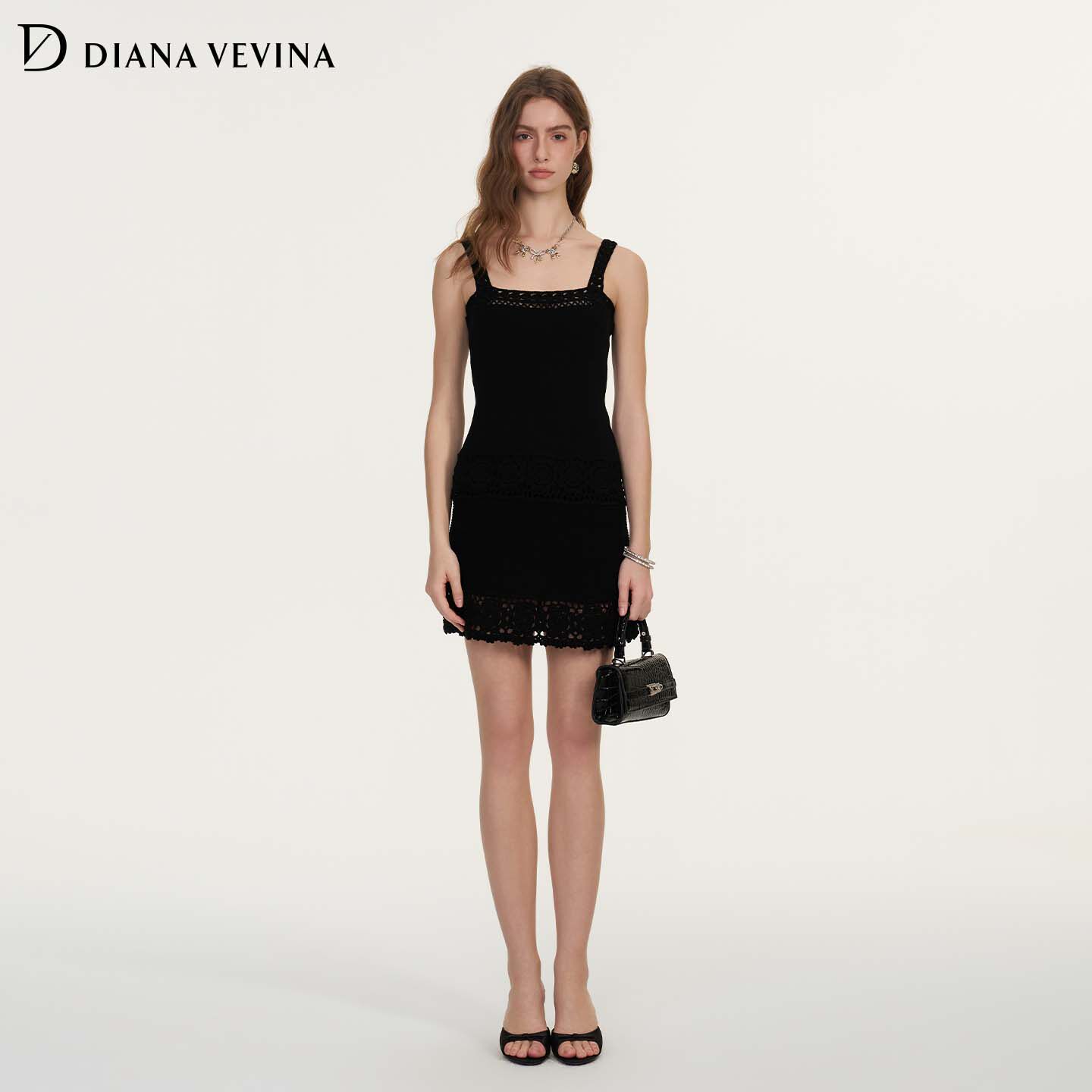 DIANAVEVINA2026夏季新款镂空钩花短款A字修身无袖针织吊带连衣裙
