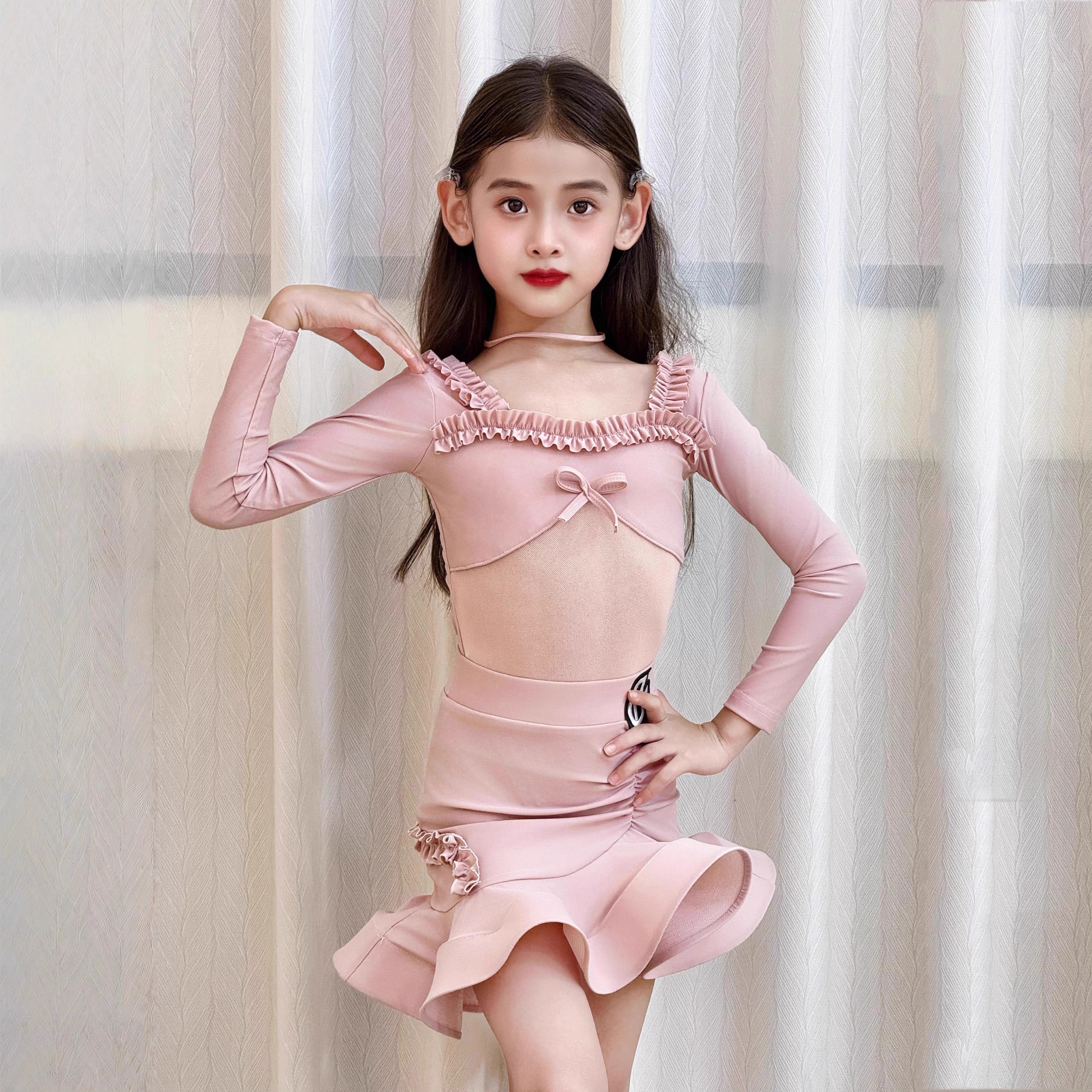 2025秋冬新款女童拉丁舞服练习服长袖方领花边上衣分体鱼骨半裙