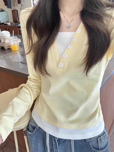 嫩黄色假两件长袖T恤女早秋季2026爆款小众修身独特别致短款上衣
