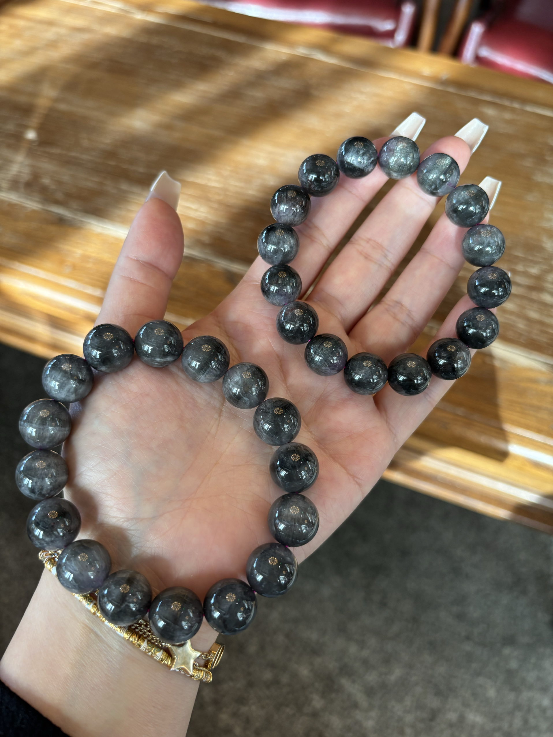 黑羽•闭眼入的极光23 大于1.2亿年！史诗级划算高能矿物水晶手串
