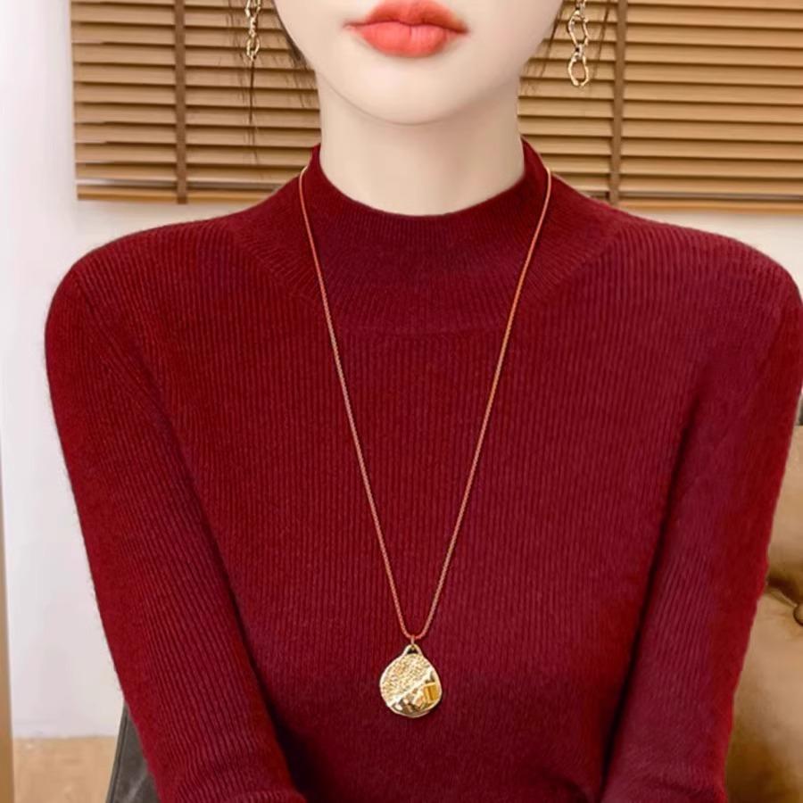 半高领安哥拉红针织打底衫