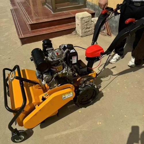 果园打草机柴油四驱除草开沟微耕机小型家用碎草还田汽油割草机