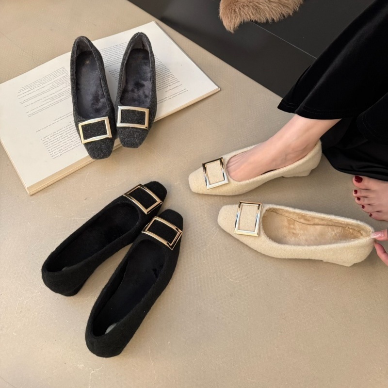 秋冬款韩版经典方扣带粗跟单鞋