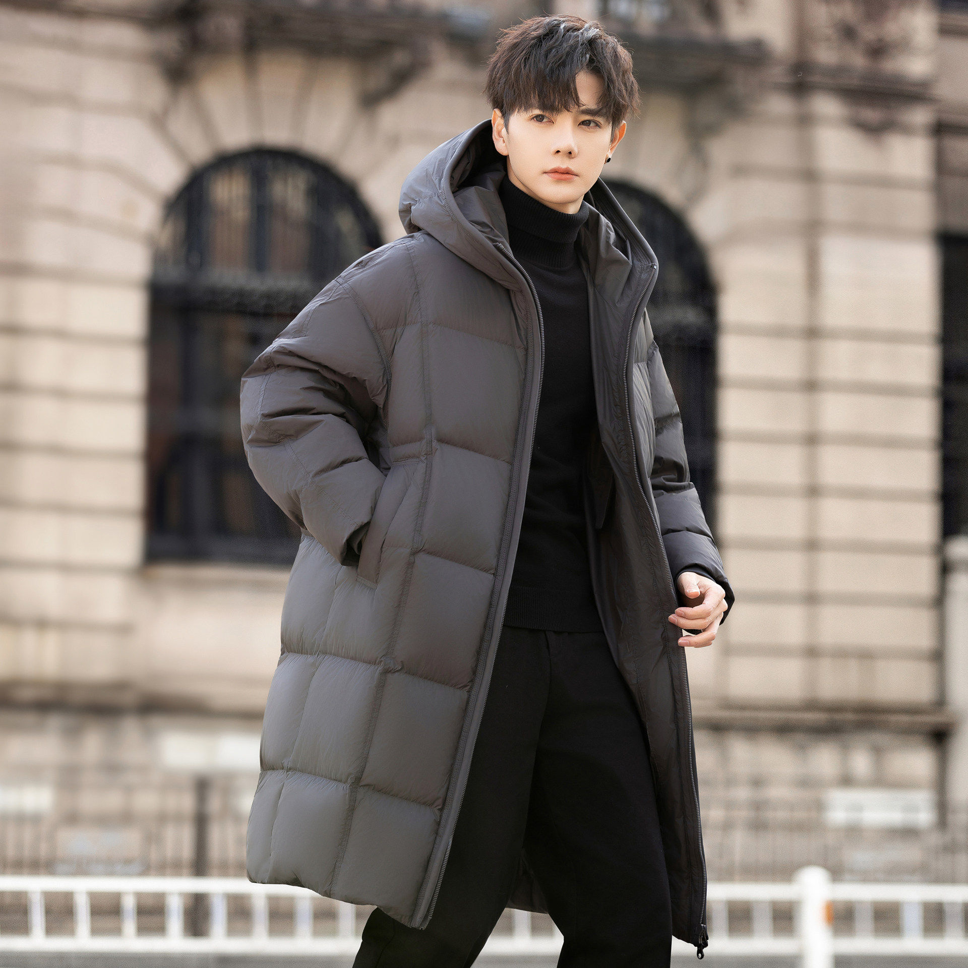 超厚抗寒男士羽绒服高充绒量2025新款冬季中长款连帽面包保暖外套