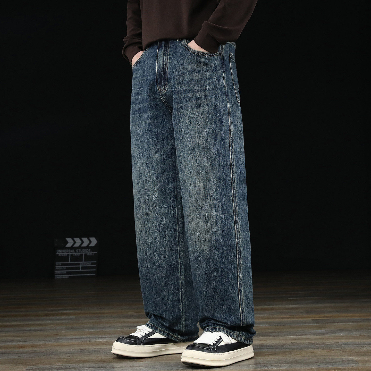 美式高街复古水洗直筒牛仔裤男款秋冬季潮牌宽松休闲男士阔腿裤子
