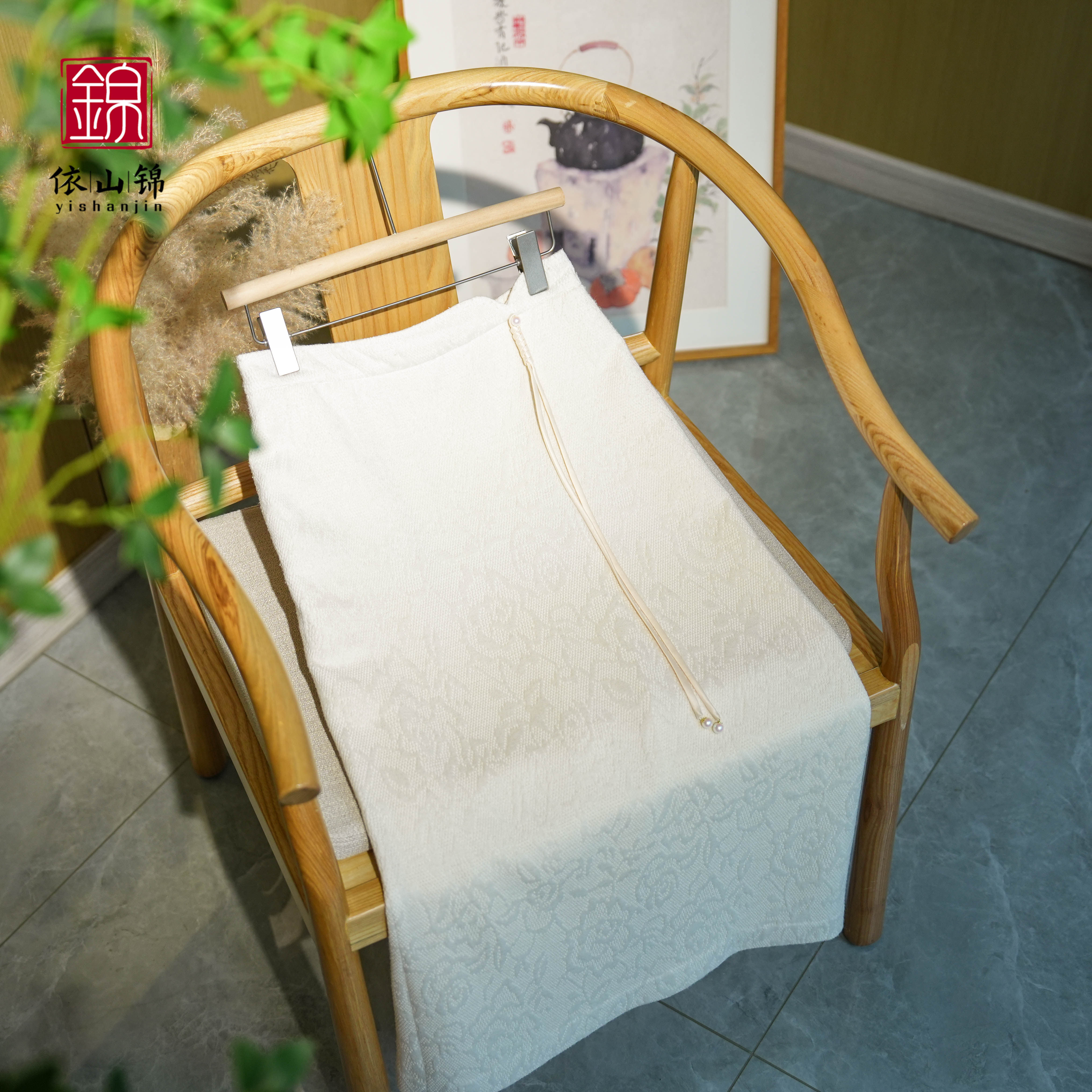 依山锦新中式国风白色休闲百搭半身裙 24Q0126