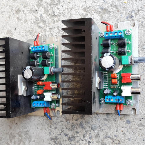 TDA7377拆机功放板，用料看图片，散热器足够大，功能正常《议价