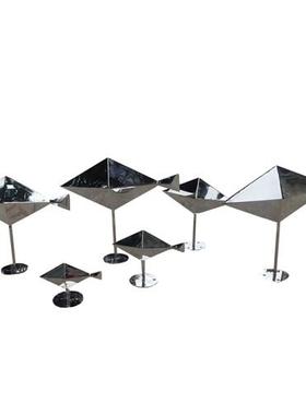 不锈钢镜面小鱼雕塑售楼处公园房地产水景摆件园林户外水池艺术