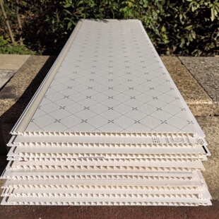 实用 材料厨房防火阻燃安装 10片装 pvc塑胶扣板吊顶天花板屋顶自装