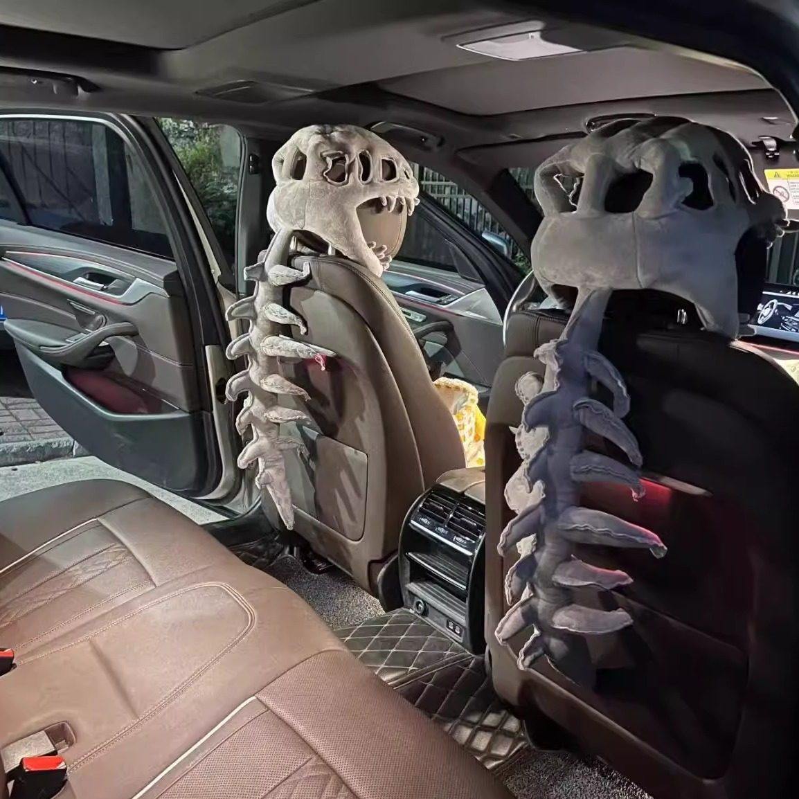汽车头枕装饰恐龙骨架玩具外骨骼头套儿童款毛绒娃娃个性搞怪玩偶