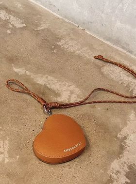 【AGRA】满天都是小心心 耳机钥匙口红挂饰包斜挎轻奢高级多巴胺2