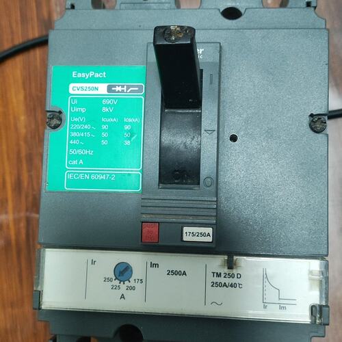 议价EasyPact CVS250N塑壳断路器，3P 25