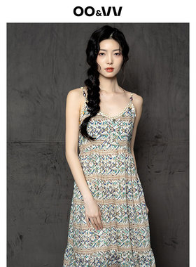 oo&vv设计感彩珠吊带连衣裙女2025夏新款法式气质修身碎花流苏边