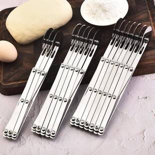 可伸缩滚轮披萨刀介饼器多功能切面刀不锈钢油条切多轮油条刀现货