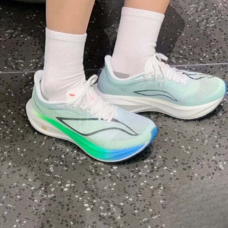 飞电5c碳板跑步鞋减震摩擦有声音耐磨长跑鞋青少年运动鞋马拉松