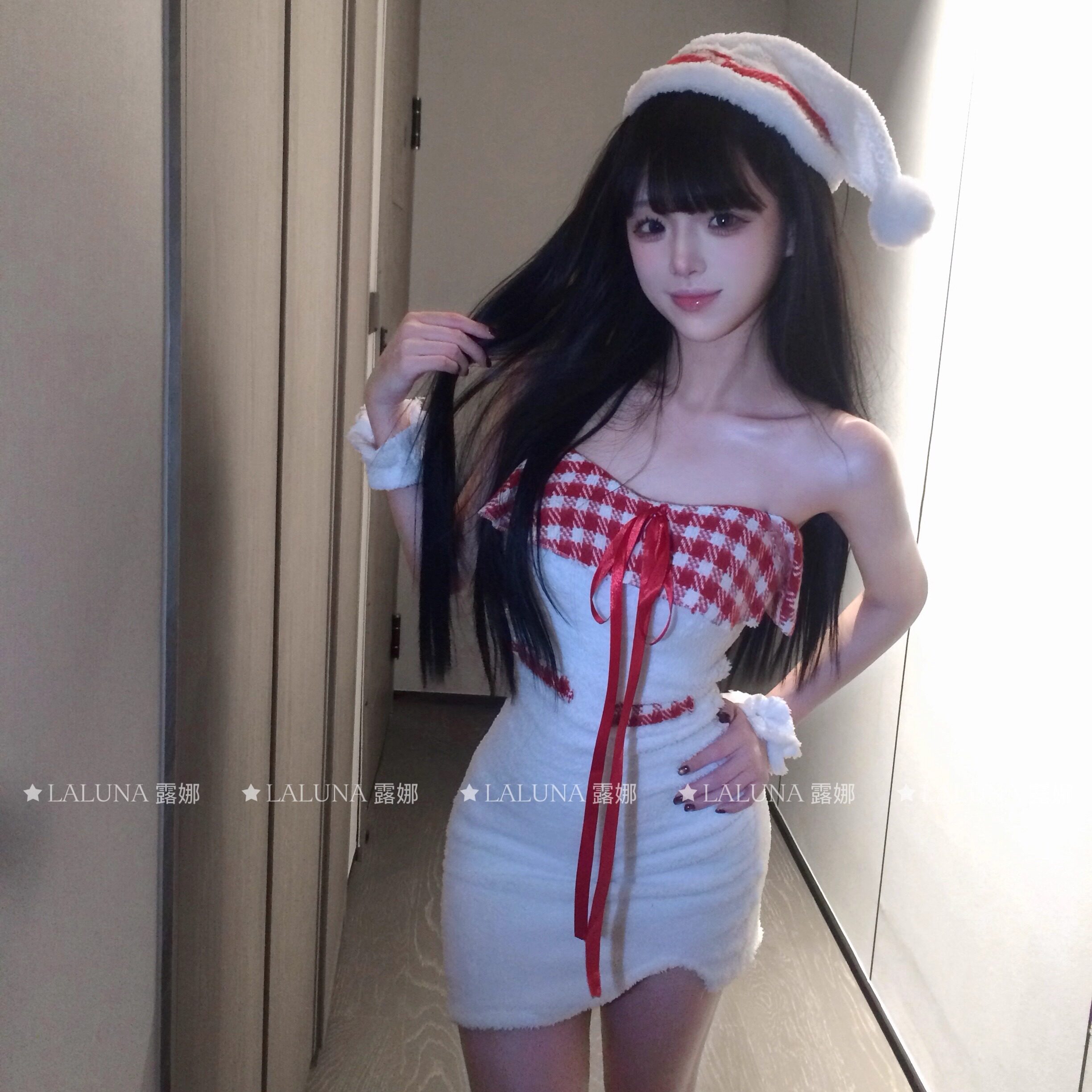 Laluna露娜「白色恋人」抹胸包臀