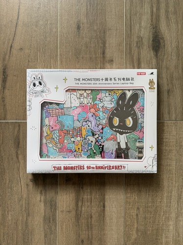 POPMART泡泡玛特THE MONSTERS十周年系列LABUBU电脑包潮流衍生品