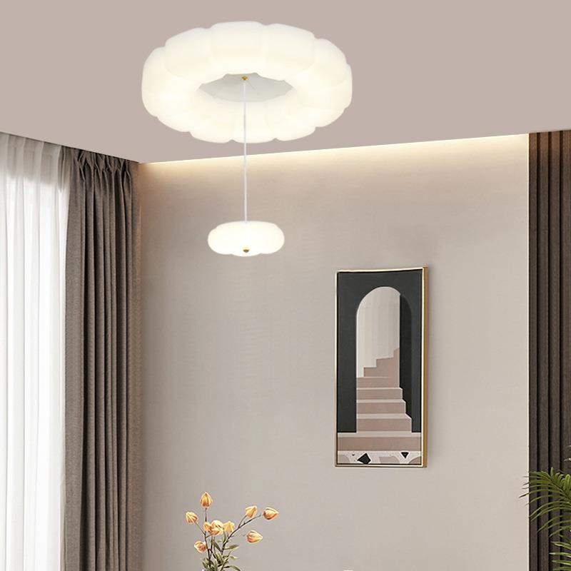 法式奶油风卧室吸顶灯创意网红主卧灯北欧简约现代儿童房间主灯具