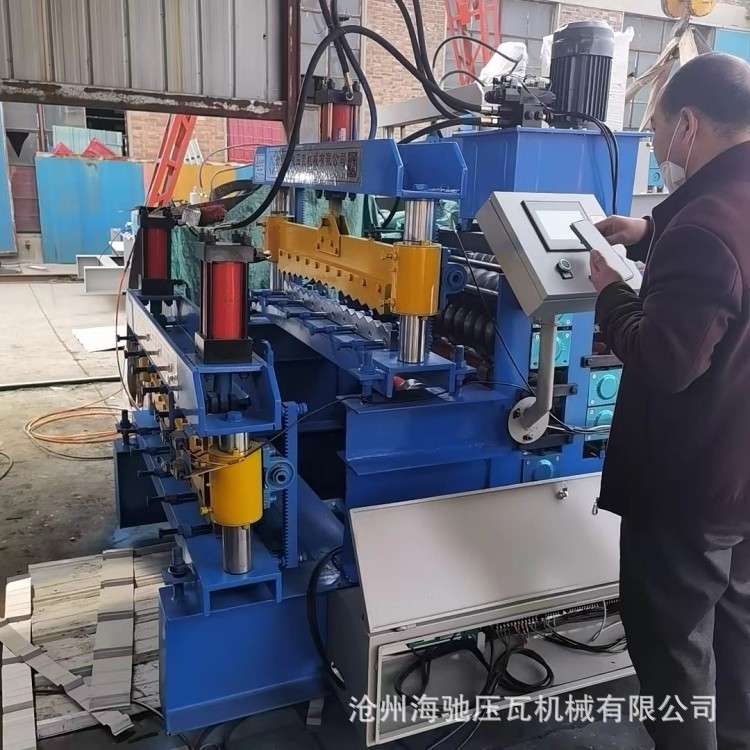 840/900/850型三层压瓦机 四柱HOB高压油缸  压力大 剪切速度快