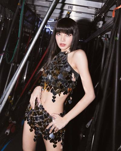 Lisa心形亮片挂脖背心打歌服