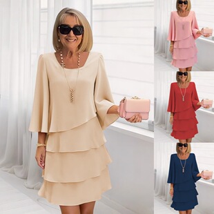 连衣裙日常通勤遮肉显瘦优雅百搭裙子 Dress方领喇叭袖 Casual Red