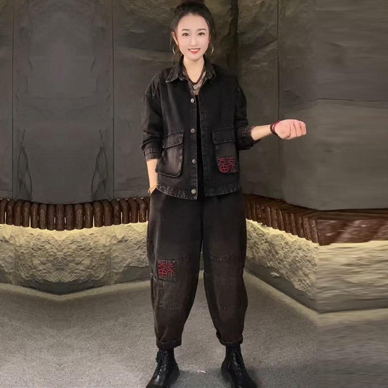 复古水洗牛仔绣福字时尚高档套装女休闲显瘦气质牛仔裤秋季一整套
