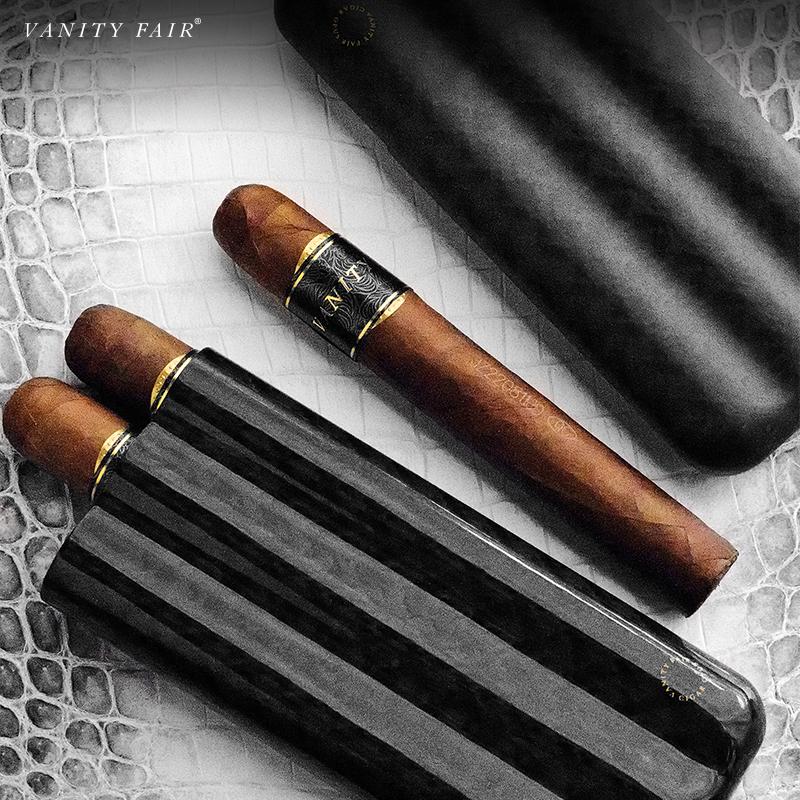 超轻无感碳纤维便携式雪茄盒