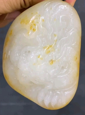 小高货新疆籽料独籽洒金皮暖白种玉龙把件