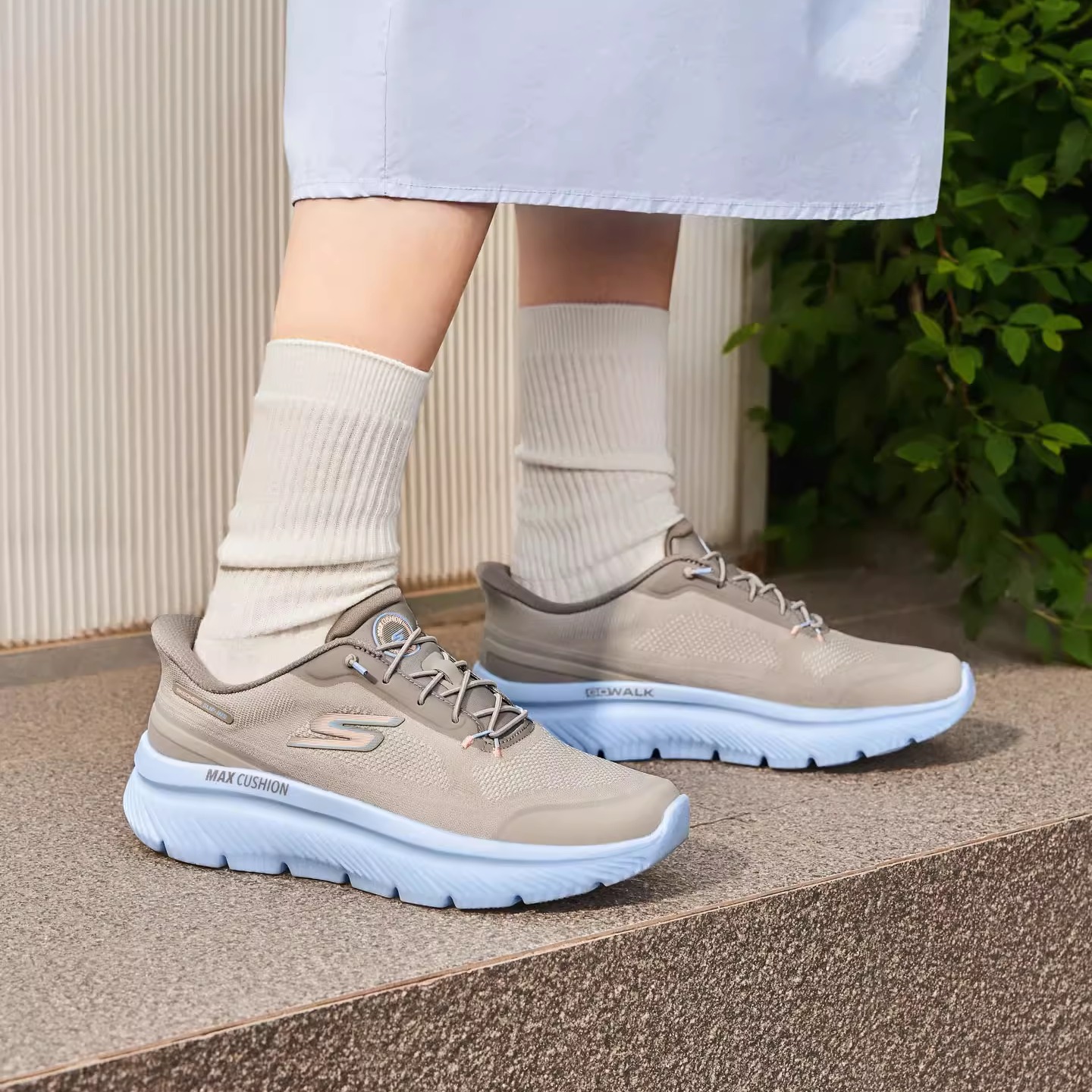 Skechers斯凯奇女鞋一脚蹬健步鞋