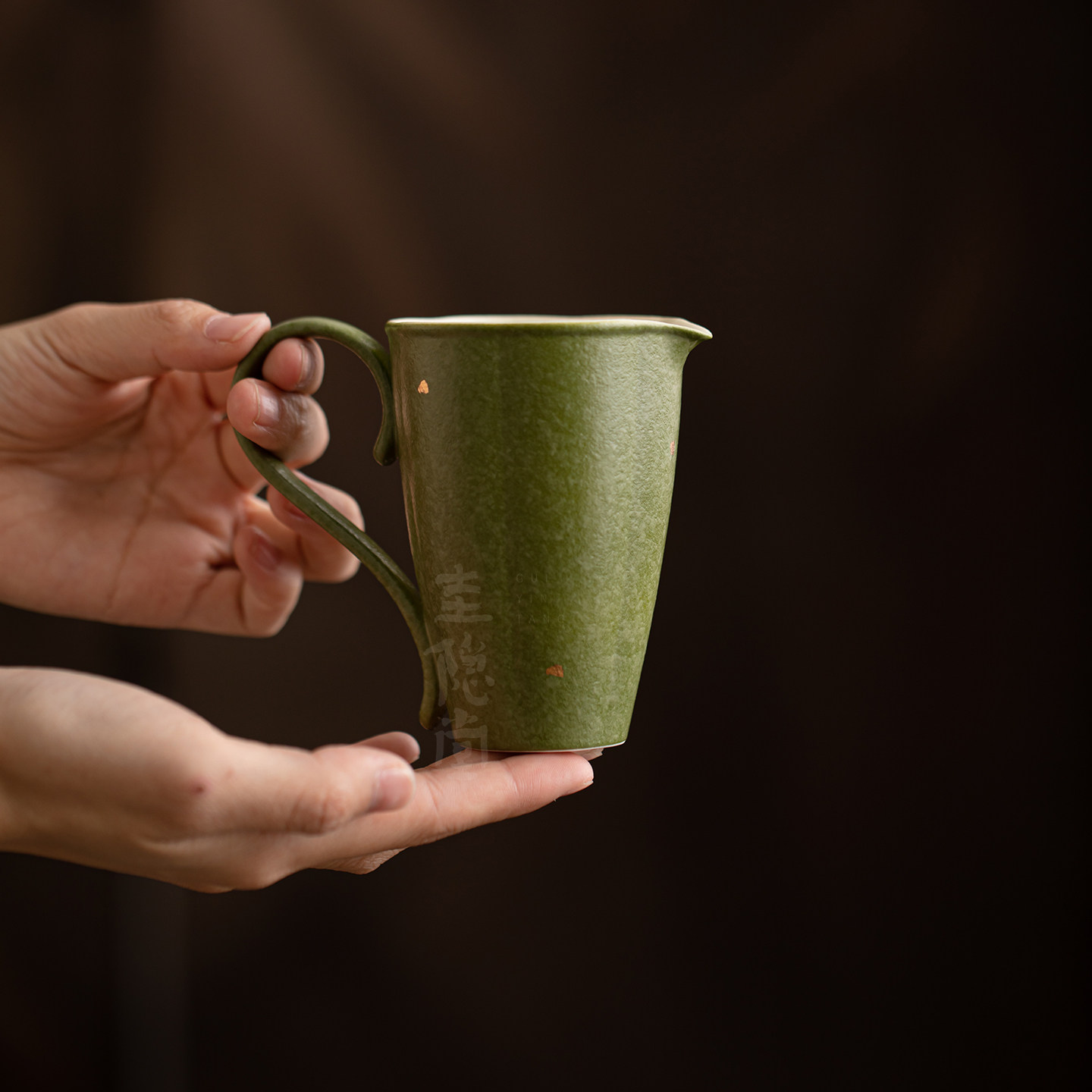 圭隐堂橘绿小青柑洒金陶瓷带把公道杯家用公杯分茶器泡茶匀杯茶海图片