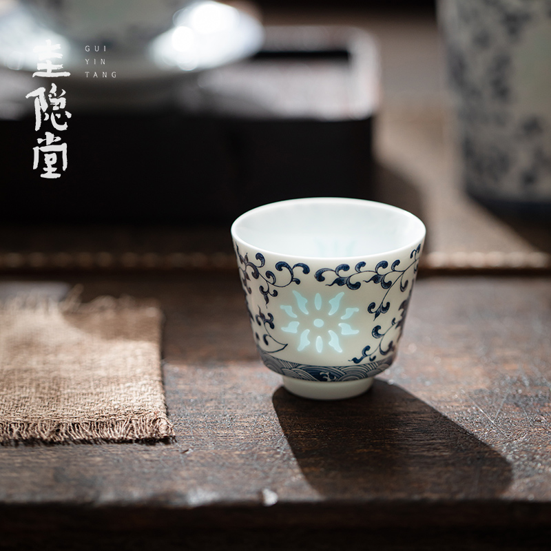 圭隐堂青花玲珑陶瓷茶杯缠枝莲中式家用主人杯品茗杯喝茶闻香单杯