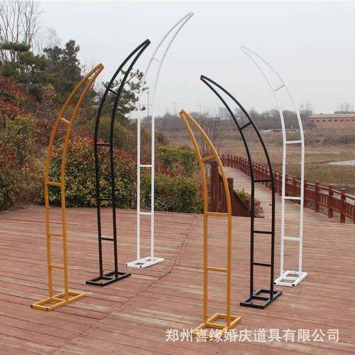 新款婚庆道具拱门铁艺牛角门羊角门户外草坪婚礼花架拱形拱形门