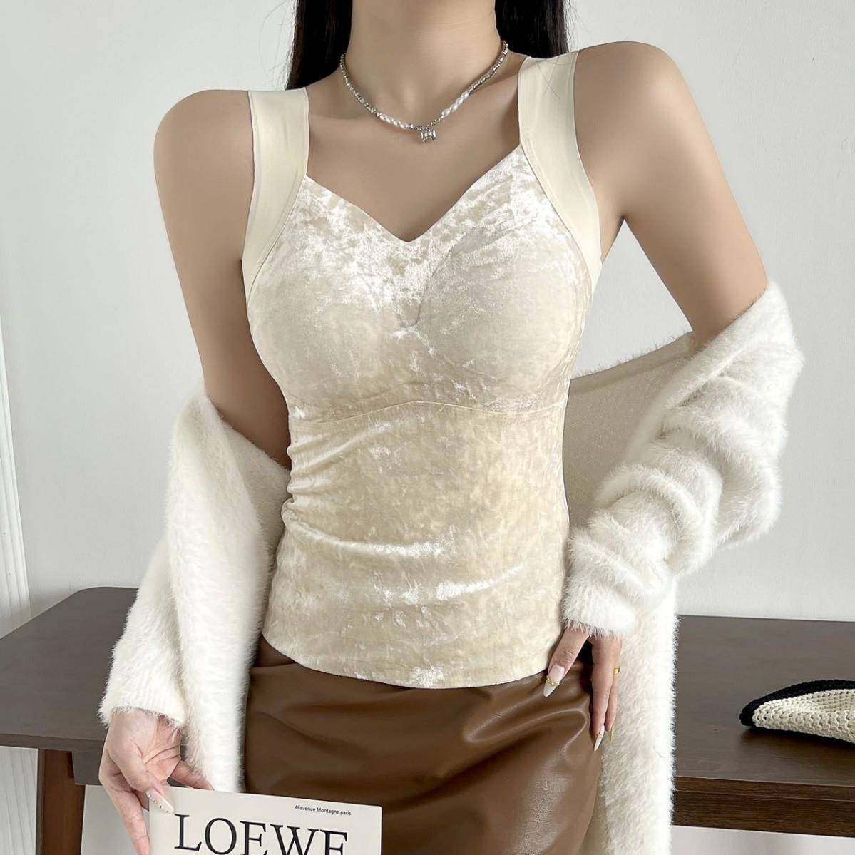 秋冬贵妇感丝绒保暖背心显贵气外穿内搭百搭款加绒宽肩带打底衫女,女士内衣/男士内衣/家居服,保暖背心,淘宝优惠券,粉丝福利购,淘宝优惠卷