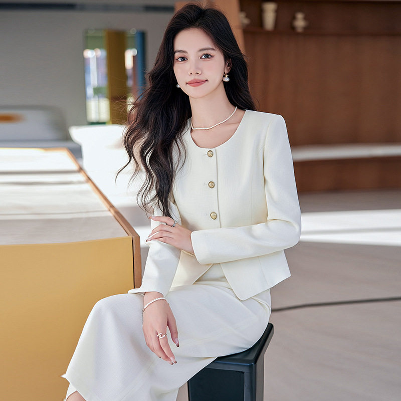 高端白色长袖西装套装女小个子气质女式春秋小香风职业套裙两件套