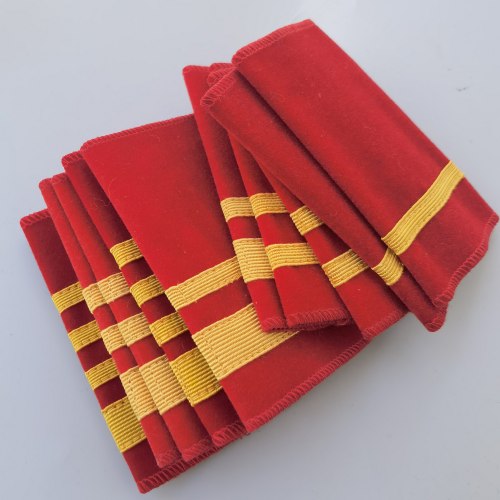 【1987原品】老式绒套红色套式肩章帽徽领花小徽收藏纪念品